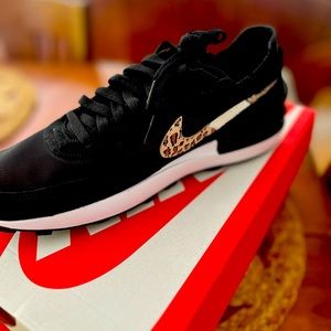 Nike Waffle One Tennis Shoe